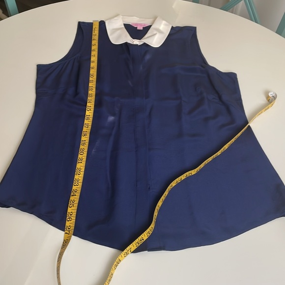 Lilly Pulitzer Silk Navy Blue Off-White Collar Sleeveless top- Large - Picture 8 of 12